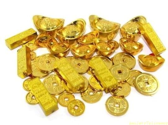 Bar emas dan syiling sebagai azimat bertuah